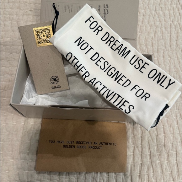 Golden Goose Superstars with Gold Glitter Star - Picture 12 of 12